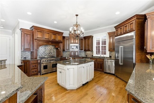 Building Photo - 6335 Howell Cobb Ct