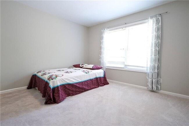 Building Photo - 315 Myrtlewood Terrace NW