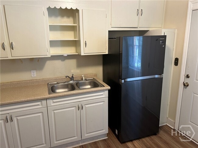 Building Photo - 253 Springdale St