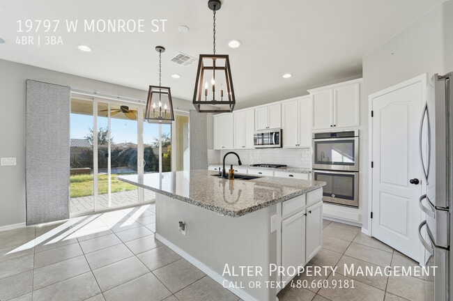 Building Photo - 19797 W Monroe St