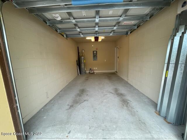 Building Photo - 1420 Lara Cir