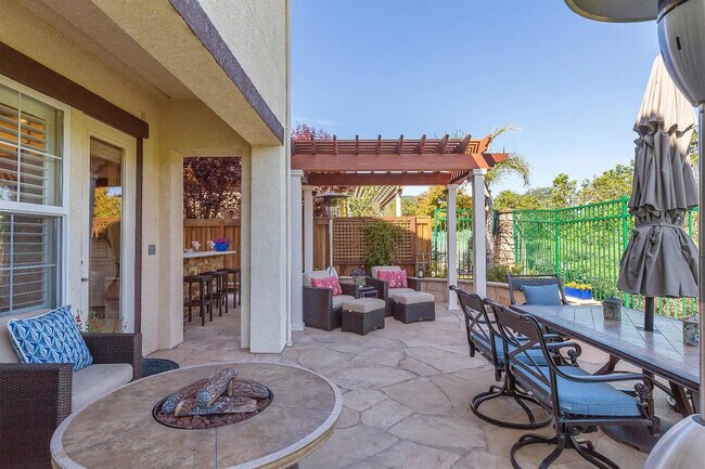 Building Photo - 2490 Muirfield Way