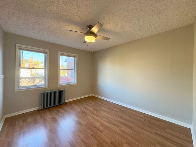 Building Photo - Charming 3Bed/2Bath Townhome in Dundalk, MD!