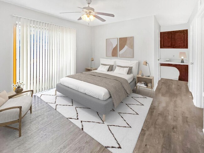 Building Photo - 874 Yorkchester Dr