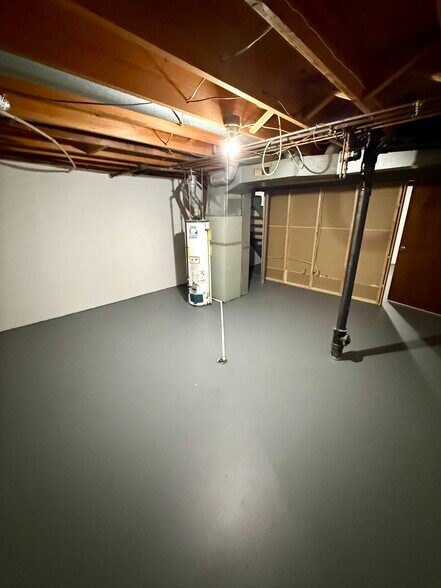 Building Photo - 3208 Cedar Grove Pl S