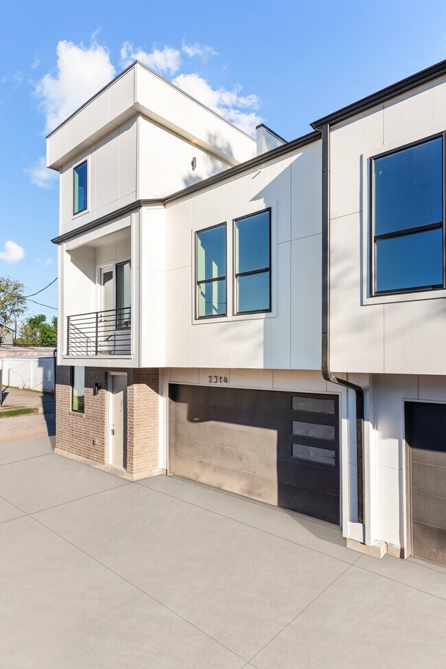 Building Photo - 2314 Barbee St