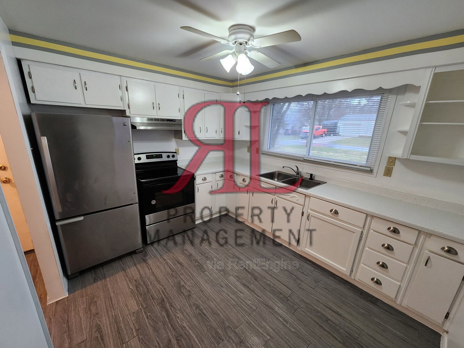 Building Photo - 2436 Charlemagne St