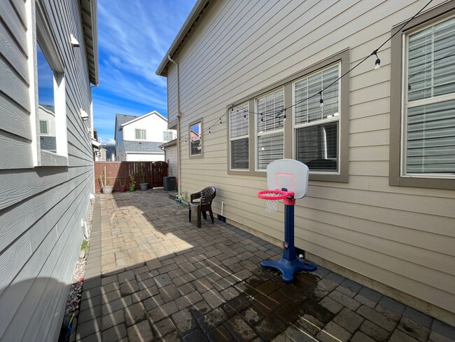 Building Photo - Lovely 3 Bed + 2.5 Bath in Bethany Creek F...