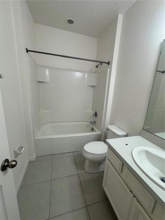 Building Photo - 1236 Countrymen Ct