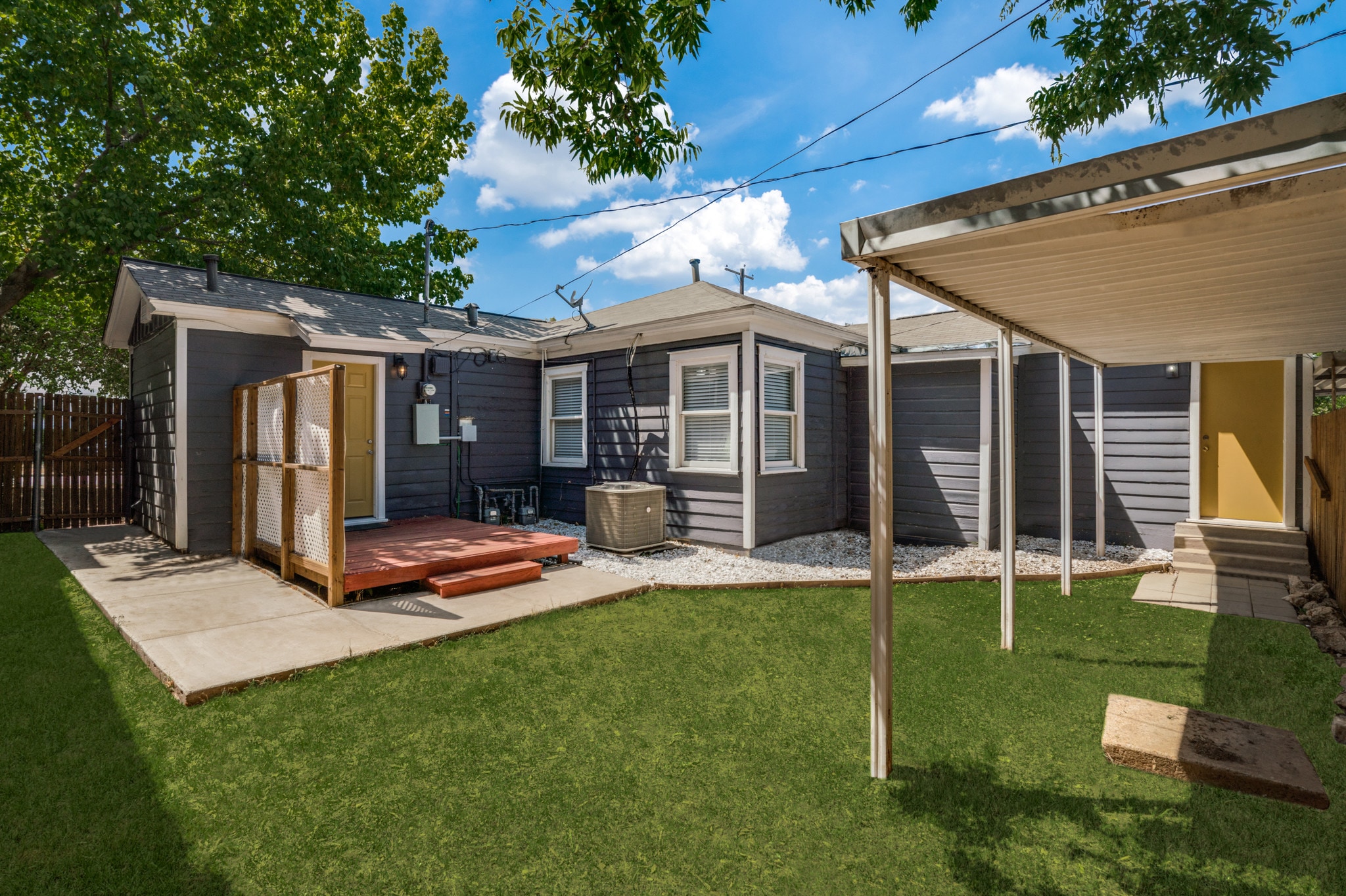 Backyard - 1401 Hurley Ave