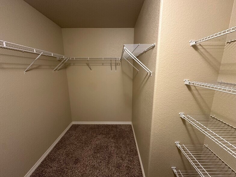 Building Photo - 6206 Wild Turkey Dr