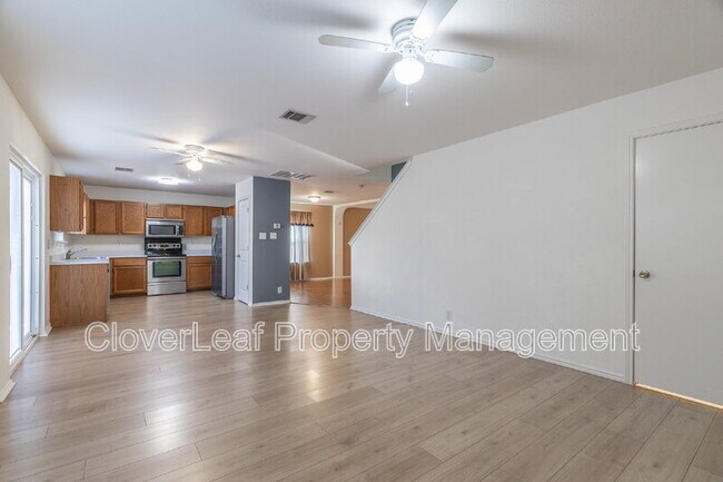 Building Photo - 9119 Spiral Woods