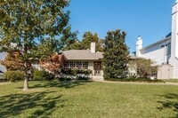 Building Photo - 3224 Villanova St