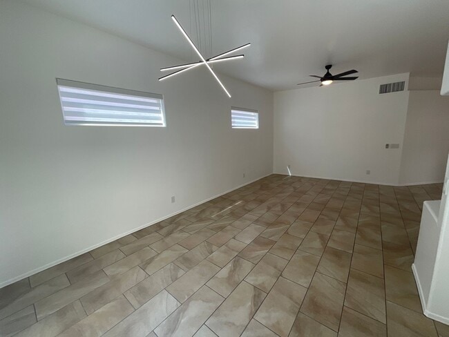 Building Photo - 7360 E Cll Hospedero