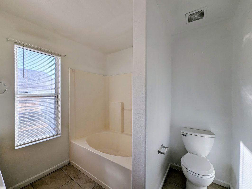 Building Photo - 6780 N 74th Dr