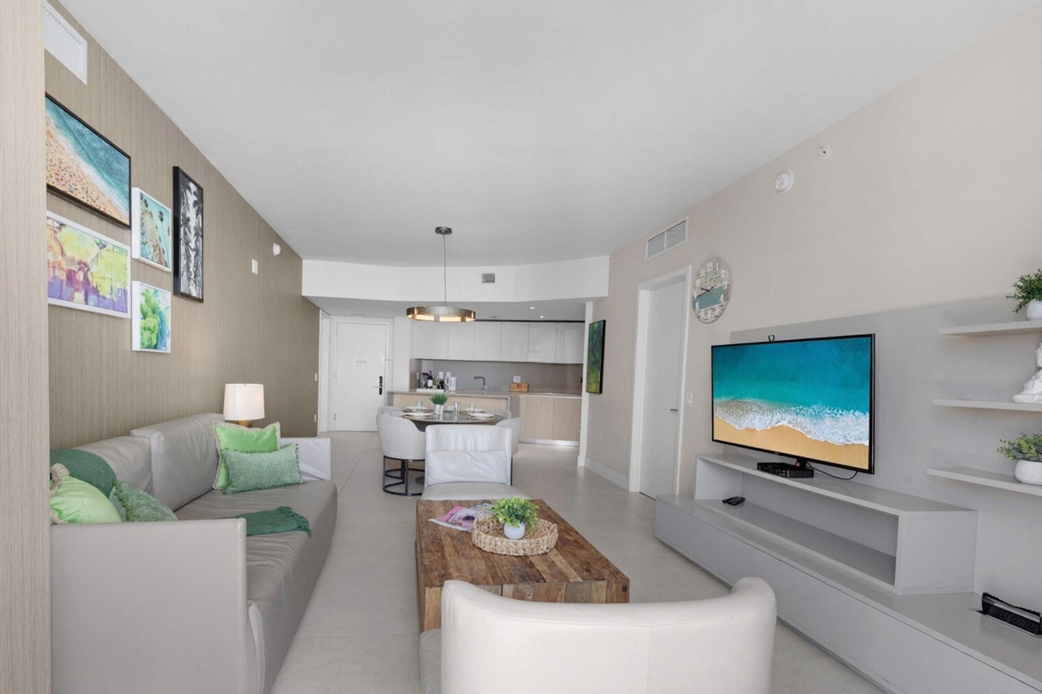 Building Photo - 4111 S Ocean Dr
