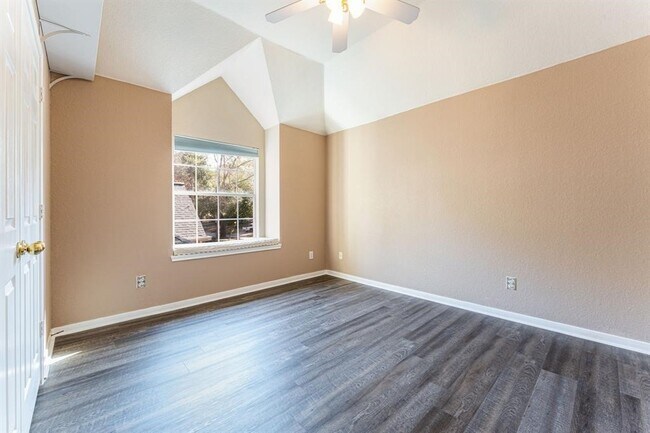 Building Photo - 182 N Wimberly Way