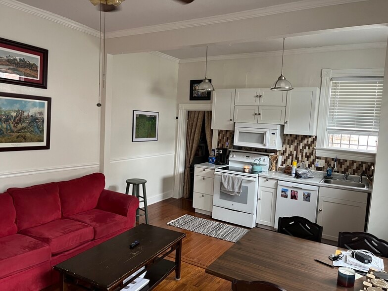 Building Photo - 107 N Patrick St