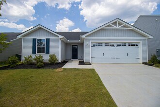Building Photo - Gorgeous 3 Bedroom, 2 Bath ~ Minutes to Fort Jackson ~ Available Mid October!