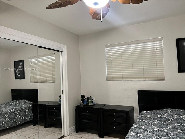 Building Photo - 120 SW 68th Ave