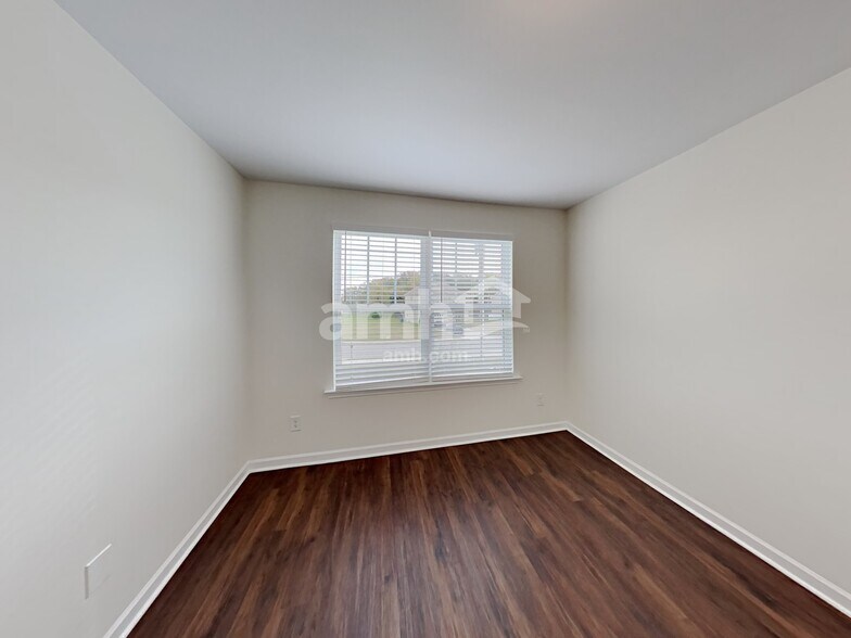 Building Photo - 108 Windyhill St