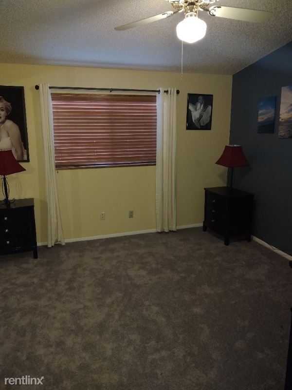 Building Photo - 1371 Di Blasi Dr