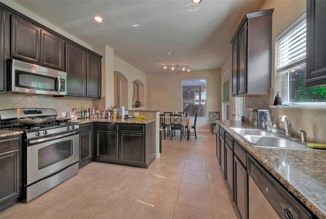 Building Photo - 8724 White Ibis Dr