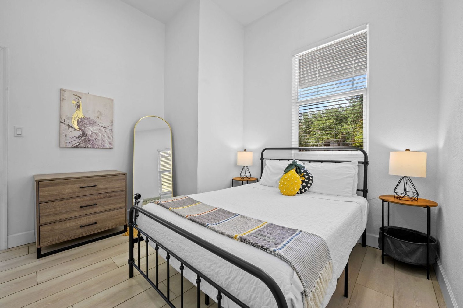 Building Photo - 1862 6th St