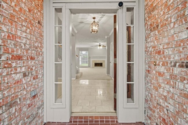 Building Photo - 2902 Maple Bend Dr