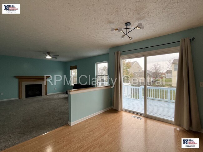 Building Photo - 571 Peak Ct