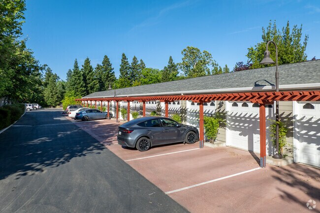 Alternative Building View - Wildhorse Condominiums