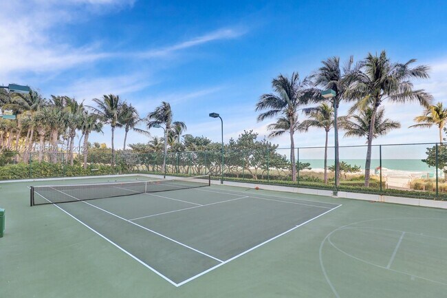 Building Photo - 9601 Collins Ave
