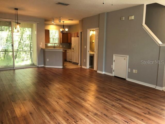 Building Photo - 11050 Black Swan Ct