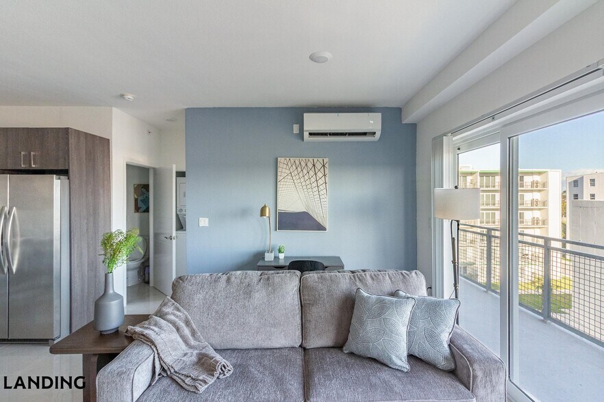 Building Photo - 25850 SW 140th Ct