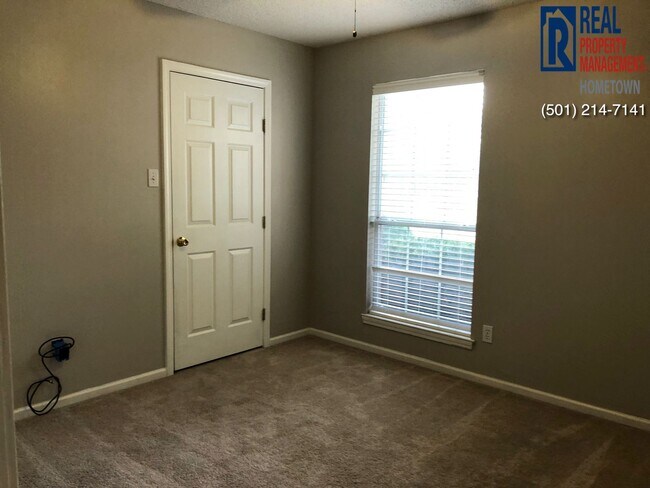 Building Photo - 12900 Cherry Laurel Dr