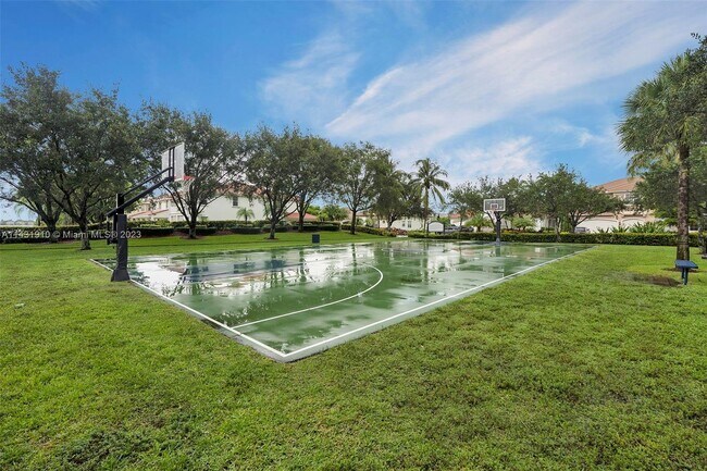Building Photo - 5038 SW 183rd Ave