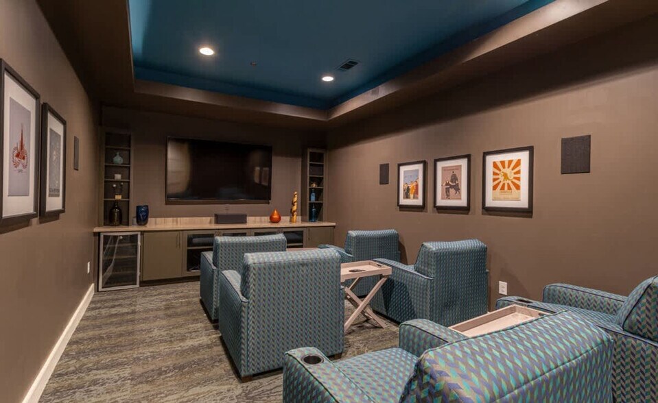 Building Photo - 9301 Old Bee Caves Rd