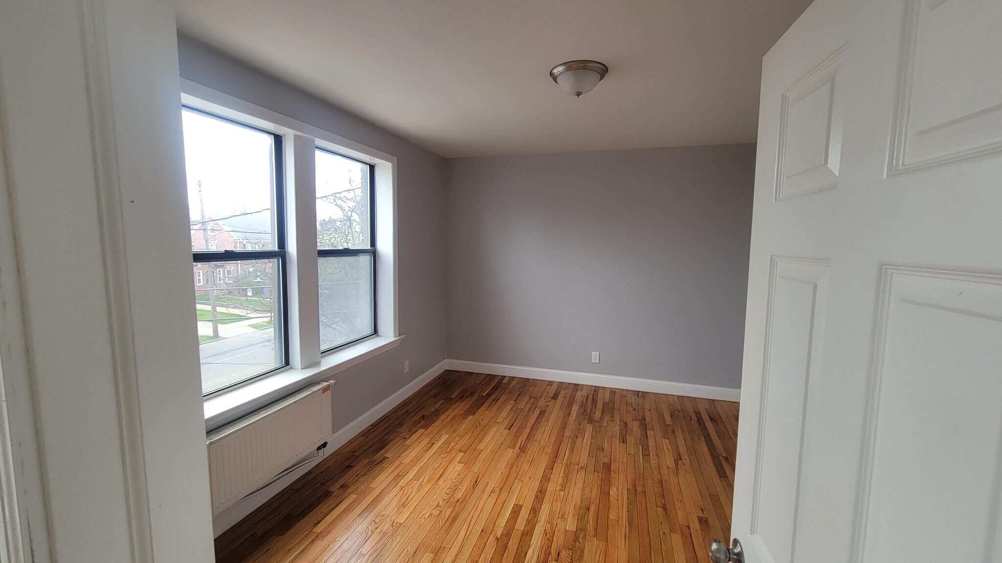 Building Photo - 715 Avenue C