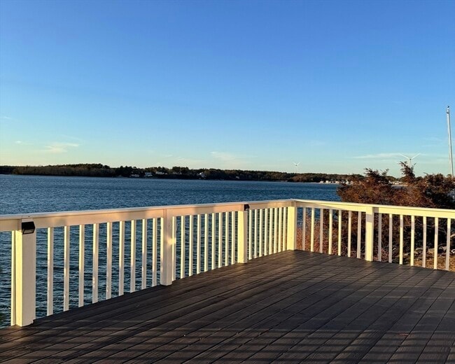 Building Photo - 11 Wallace Point Rd