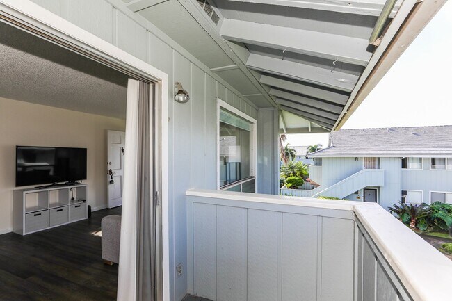 Building Photo - WAIPIO GENTRY: 2-BED, 1-BATH, 1-PARKING NOW AVAILABLE !