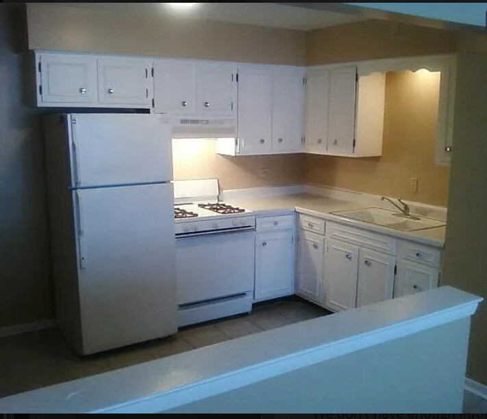 Building Photo - 4337 Prescott Ave