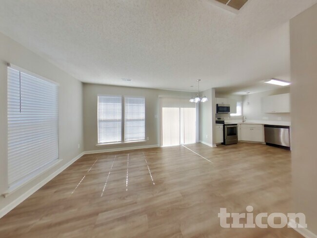 Building Photo - 2934 Hawick Commons Dr