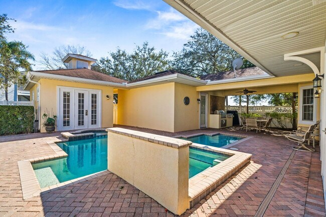 Building Photo - 7550 Gathering Dr