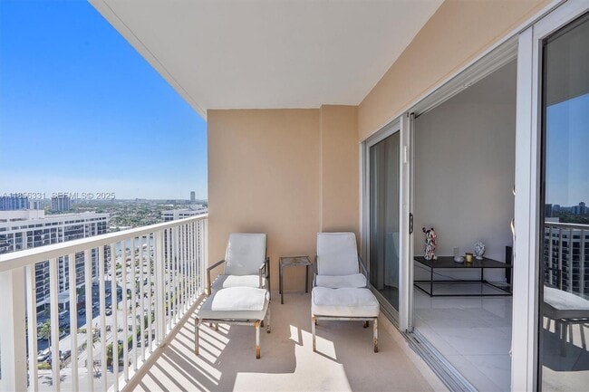 Building Photo - 1980 S Ocean Dr