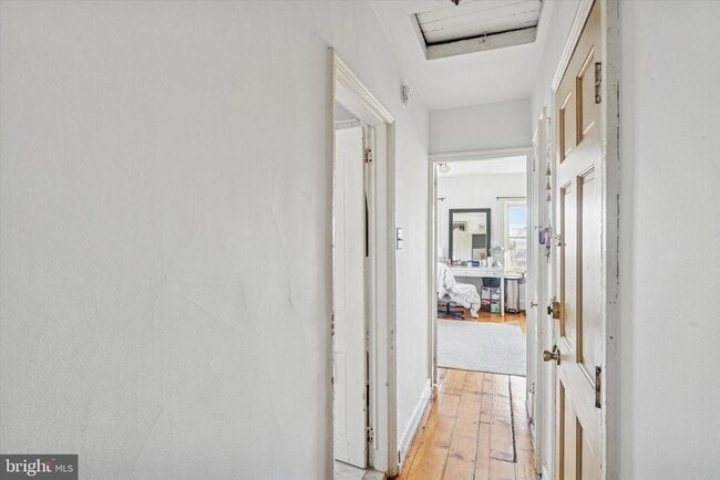 Building Photo - 418 N 32nd St