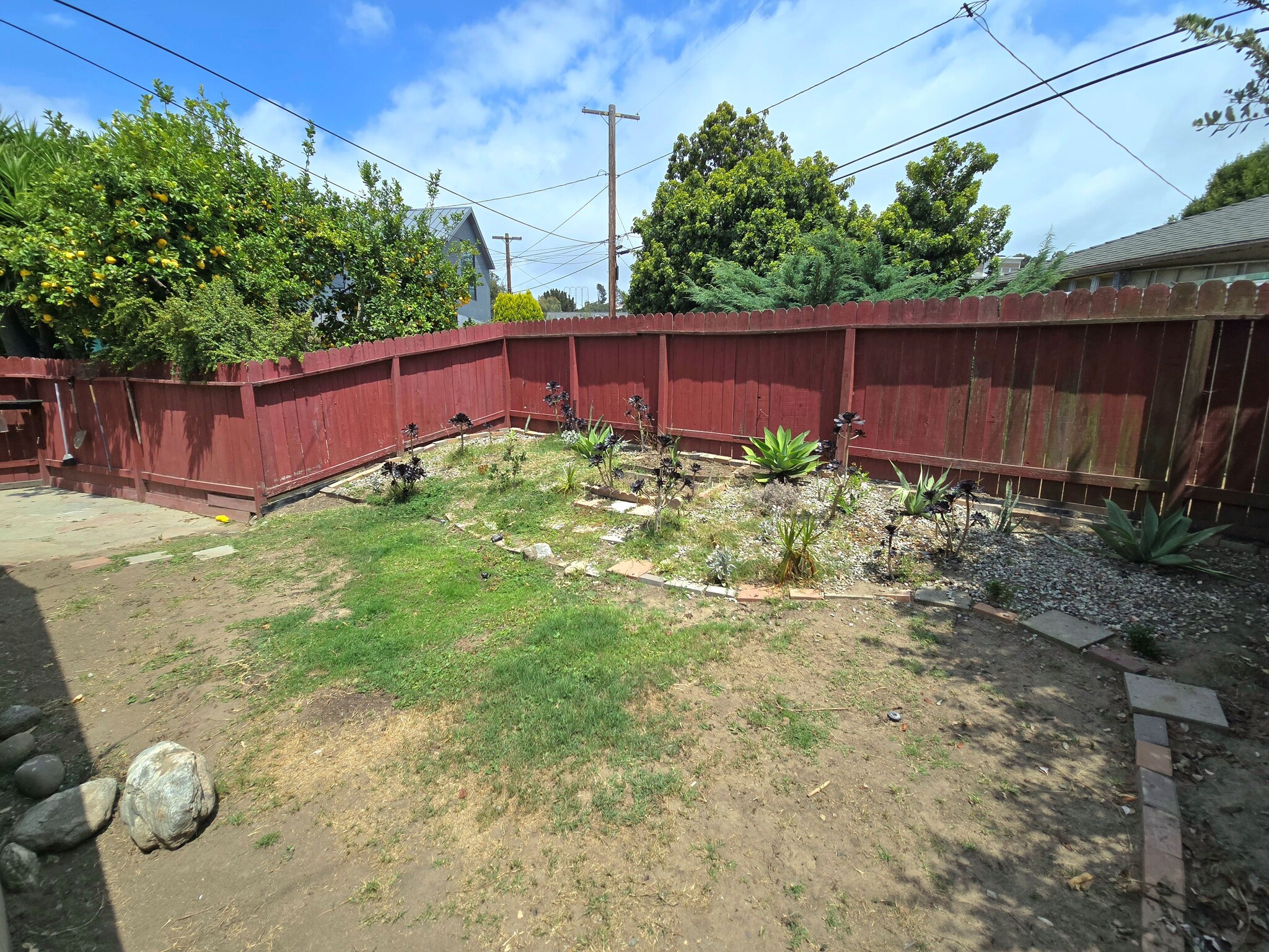 23-Backyard - 10742 Galvin St