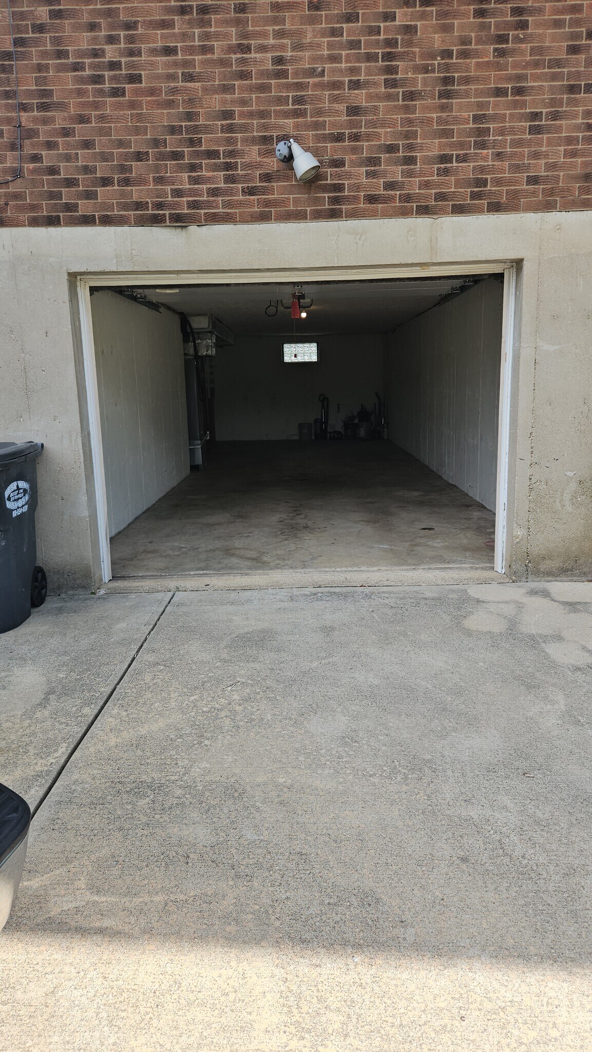 Large garage view. - 265 N Ashbrook Cir