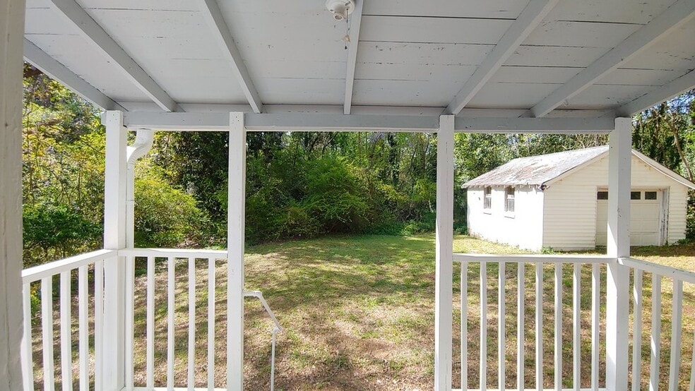 Building Photo - 4433 Highland Rd