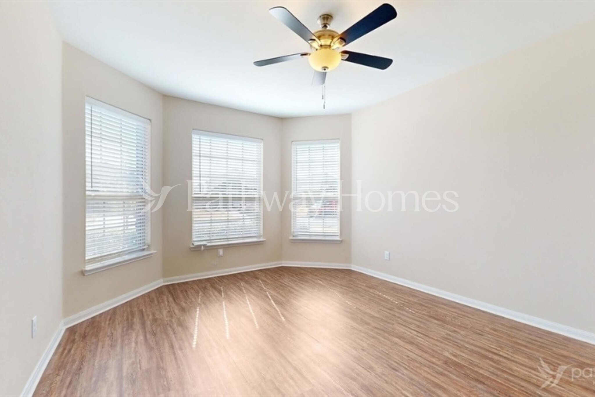 Building Photo - 1712 Blue Water Ct