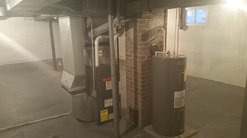 Building Photo - 214 6th St NW